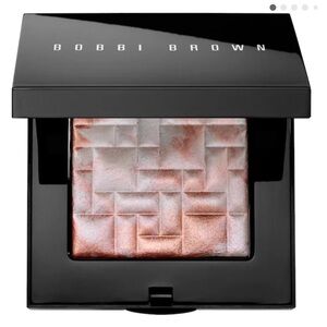 Bobbi Brown Highlighting Powder